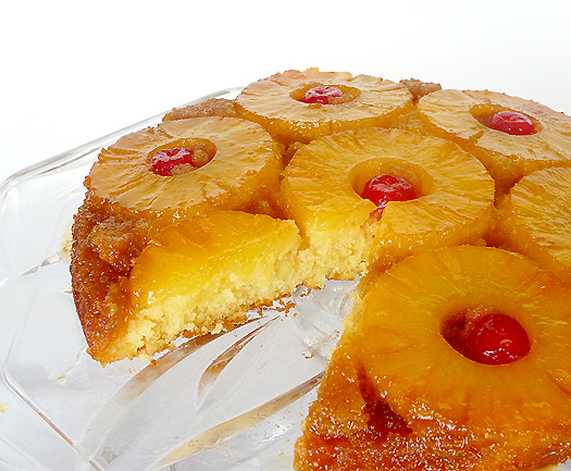 pineapple-upside-down-cake-cut